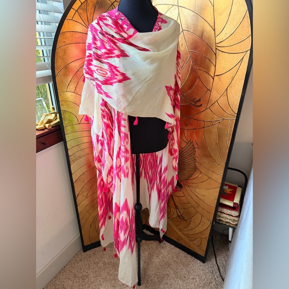 HEMANT & NANDITA Pink and Cream Printed sequin fringe tassel Kimono - Picture 7 of 10